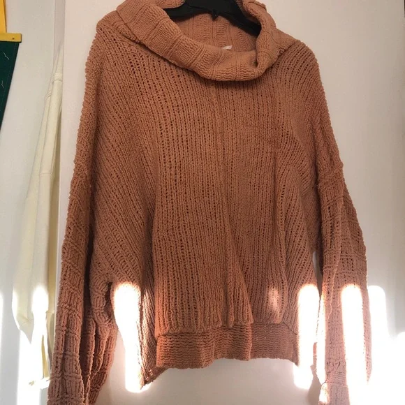 FREE PEOPLE BE YOURS SWEATER🌲🏔️ - Picture 5 of 6